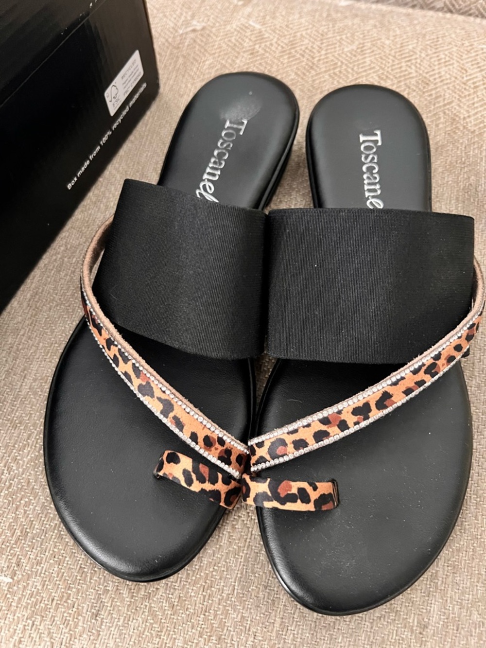 Toscane Black Slide Sandals with Leopard Accent